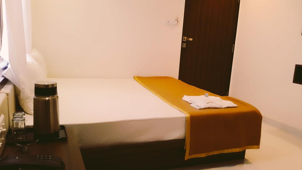 Shree Jee Intenational Otel Nāthdwāra Dış mekan fotoğraf